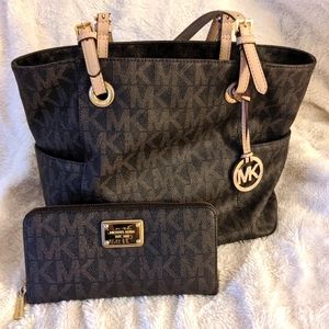 Michael Kors Purse & Wallet